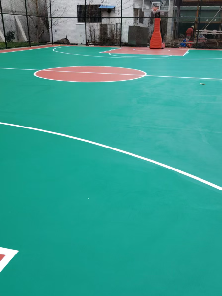 清徐 球场长期使用易出现地面开裂